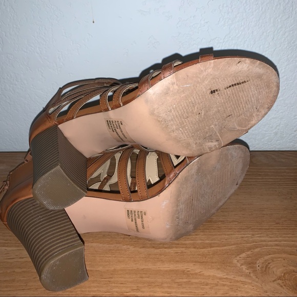 Heels - Picture 5 of 5